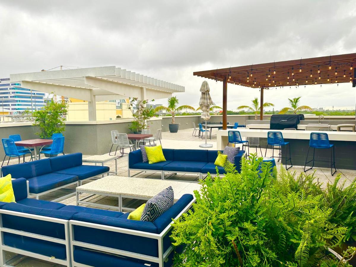 Amazing Midblock Miami 2 Bedrm Loft With Free Parking Aparthotel ภายนอก รูปภาพ